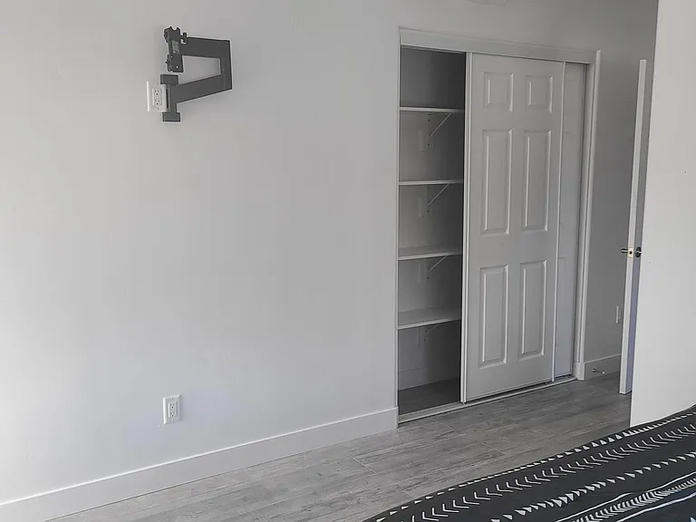 668 Del Mar Ave — Photo 13
