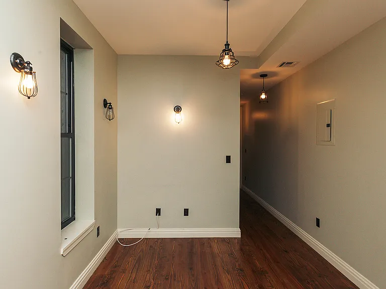 73 Jefferson St #4L — Photo 10