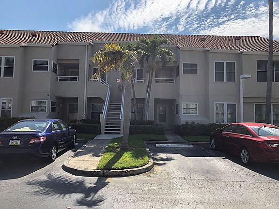 2nd image of 6080 Bahia Del Mar Cir APT 213