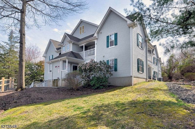 310 Chatfield Dr, Pompton Plains, NJ 07444 Zillow