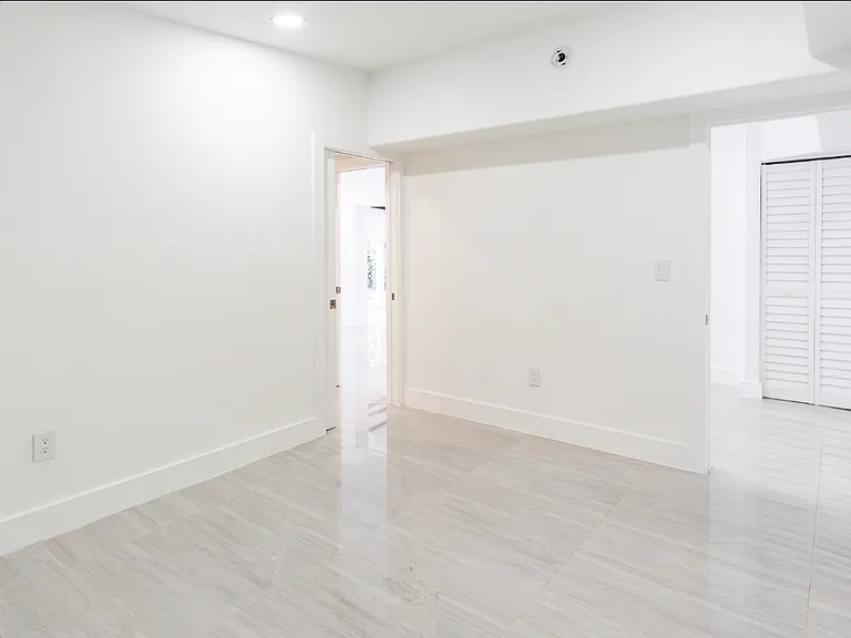 4651 SW 97th Ct — Photo 31