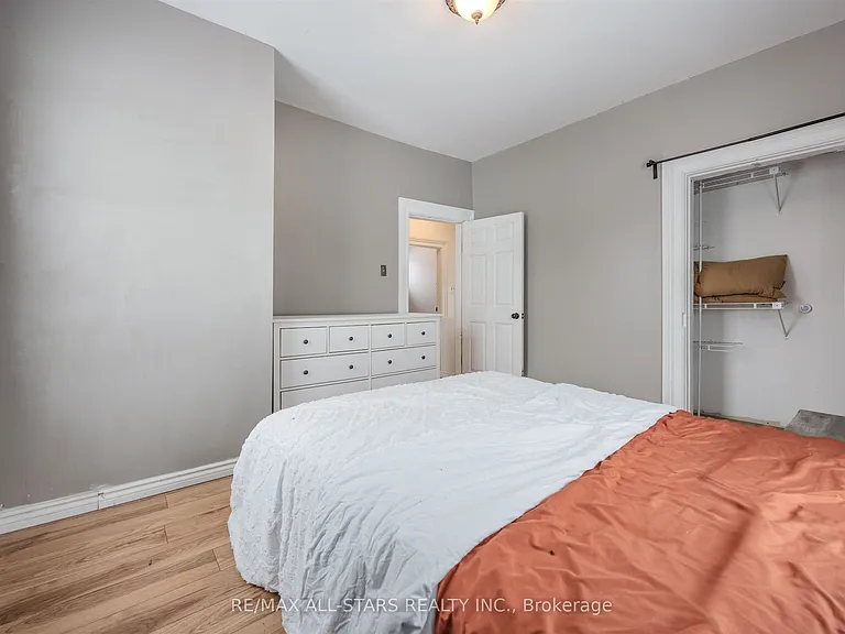21 Albert St S — Photo 29