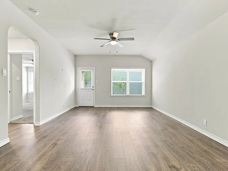 1710 Lavender Hl — Photo 14