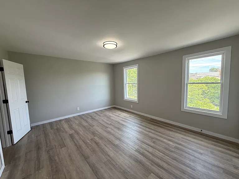 3921 Portman Ave — Photo 5