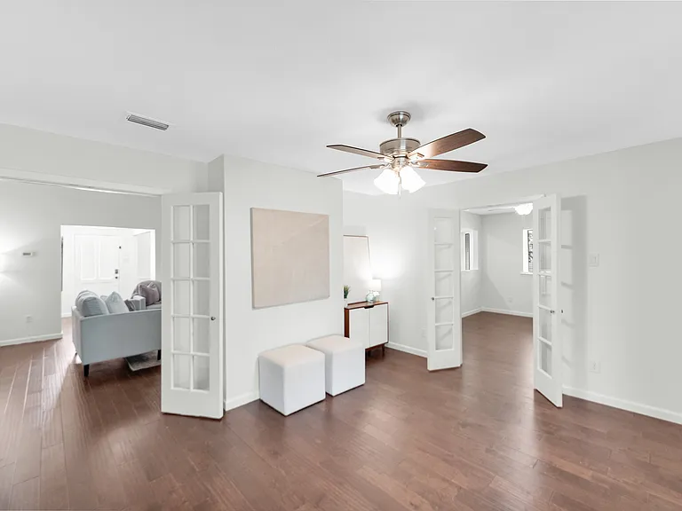 2600 Summertree Dr — Photo 14