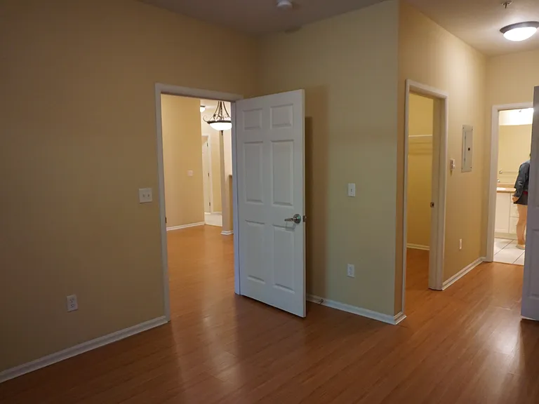 Milano Apartment and Town Homes — Photo 25