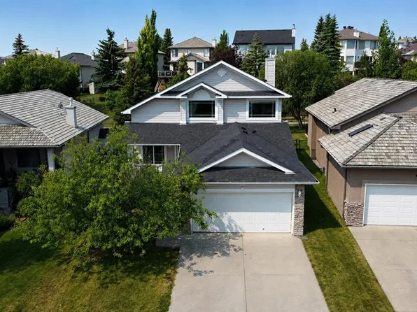 120 E Gleneagles Ter, Cochrane, AB T4C 1W6