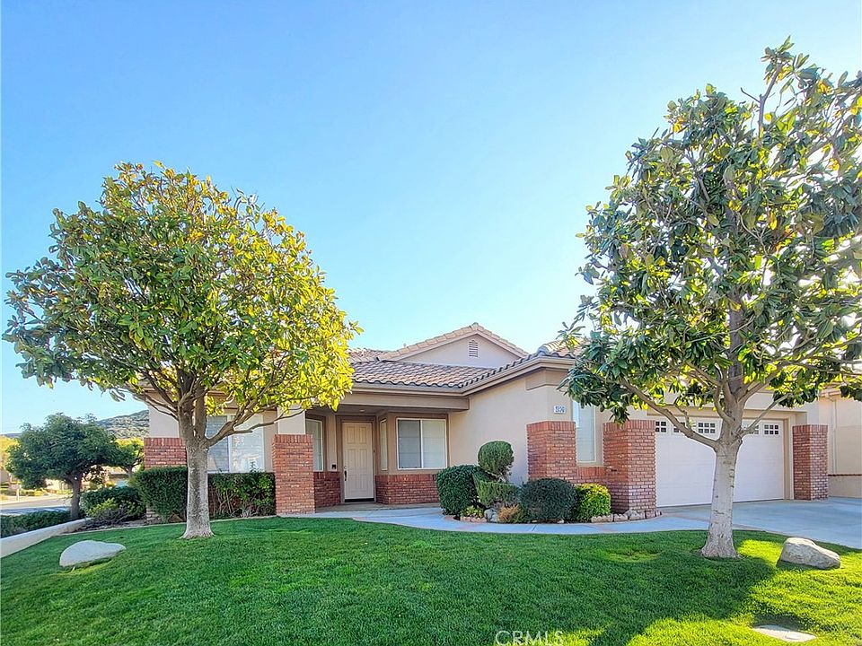 1st image of 4901 Singing Hills Dr