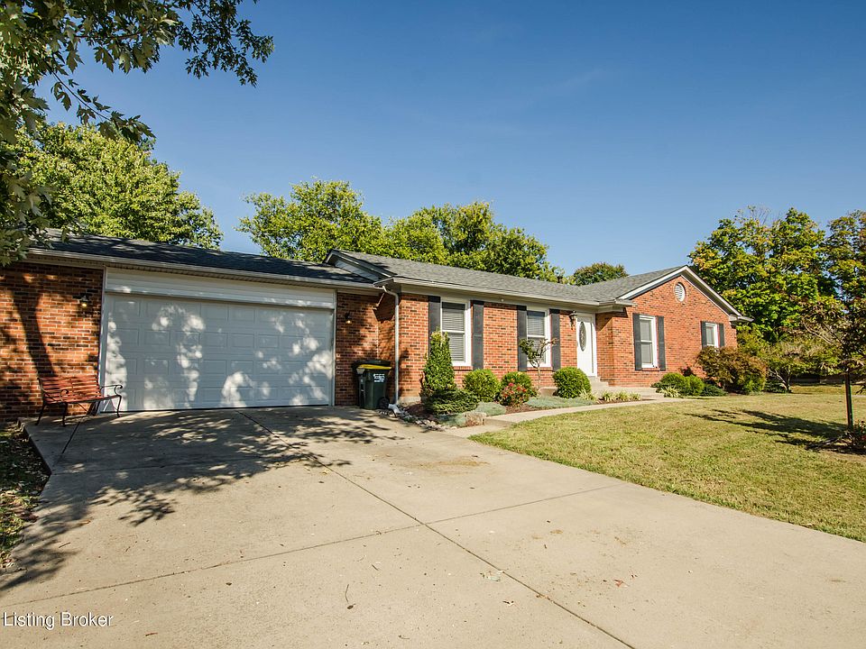 10605 Helmsdale Ln, Douglass Hills, KY 40243 Zillow