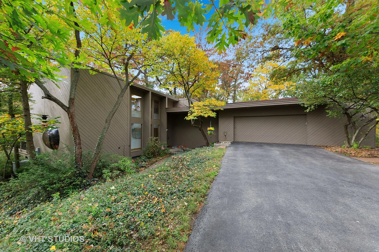 6402 Arrowhead Ct photo 1