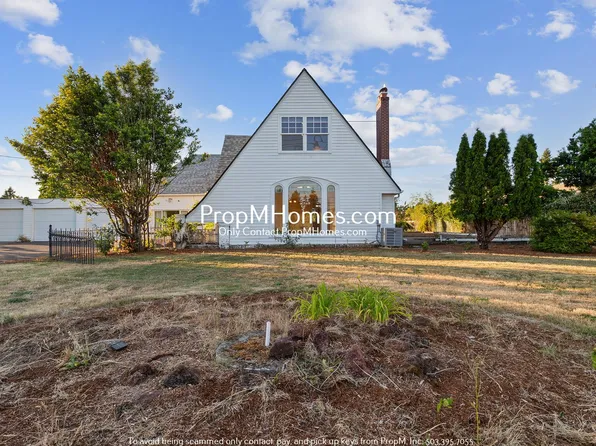 19825 SE Stark St, Portland, OR 97233
