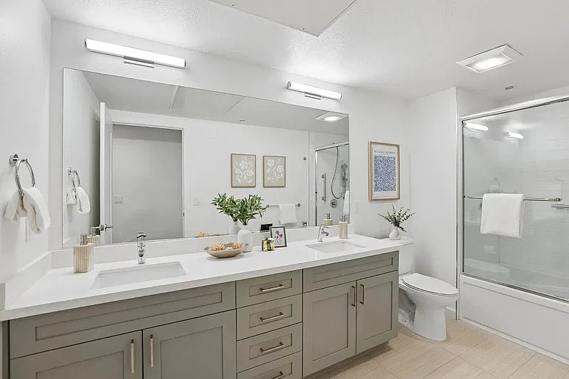 1 bed, 1.0 bath, 877 sqft, $3,250 — Photo 4