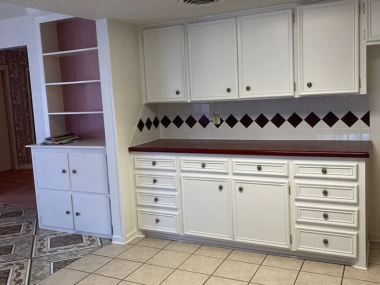 1702 Bonham Ave — Photo 10