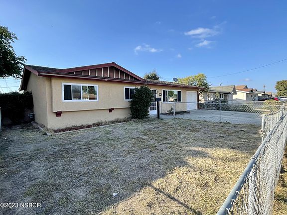 5th image of 1105 N Oakley Ave