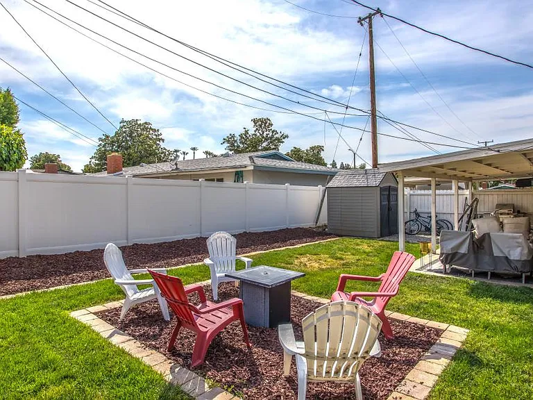 824 Hibiscus Dr — Photo 26