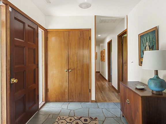 4th image of 5805 NE 38th Ave