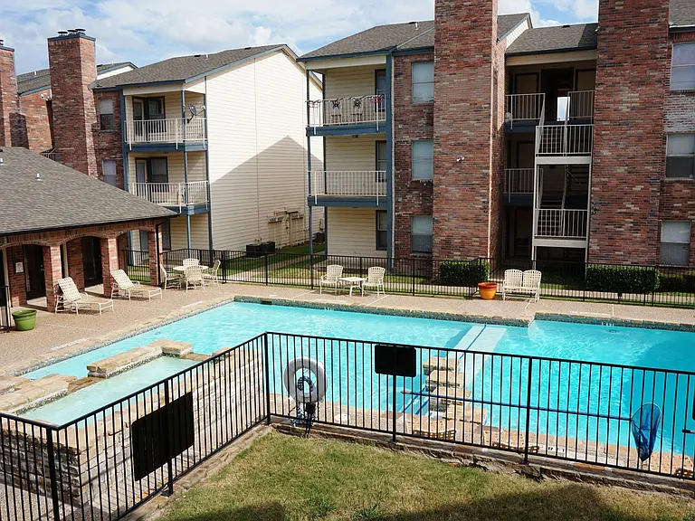 Easton Parc — Photo 4