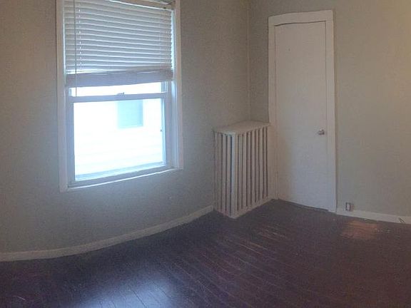 1st bedroom