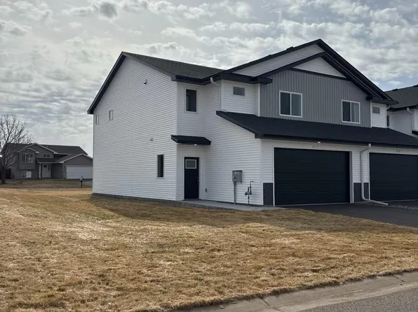 2117 Cleveland Way S, Cambridge, MN 55008