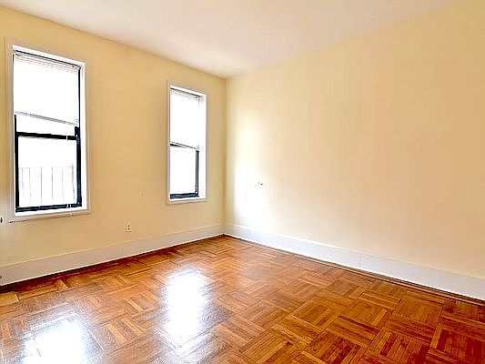2nd image of 666 Ocean Ave APT D4