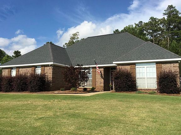 2nd image of 679 White Oak Ln