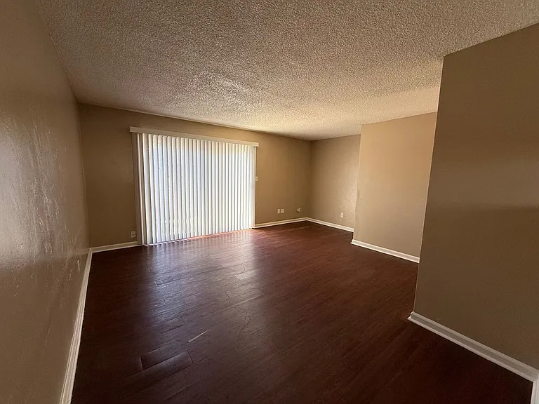 1720 Orange St — Photo 5