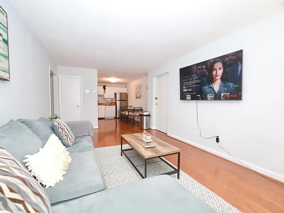 11 Cogswell Ave #6