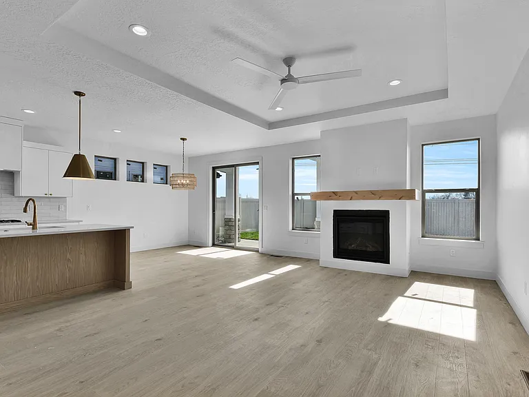 9725 W Snow Wolf Ln — Photo 7