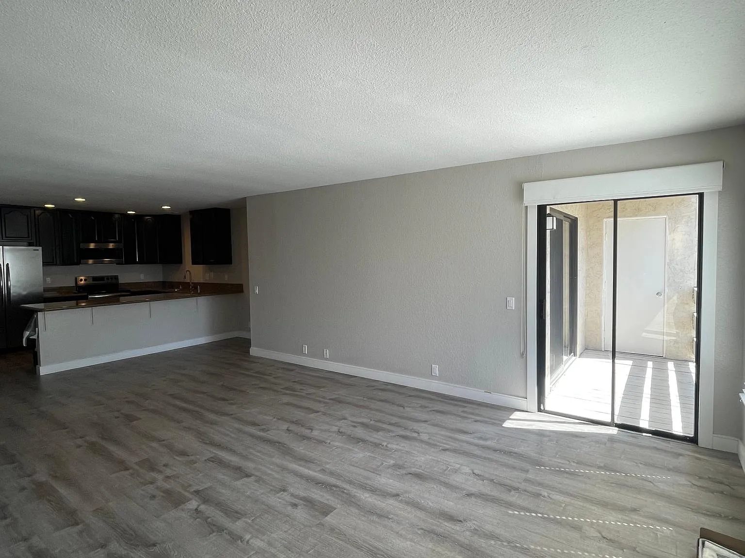 429 Autumn Dr — Photo 4