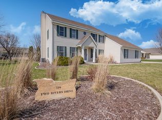 519 Two Rivers DRIVE, Mukwonago, WI