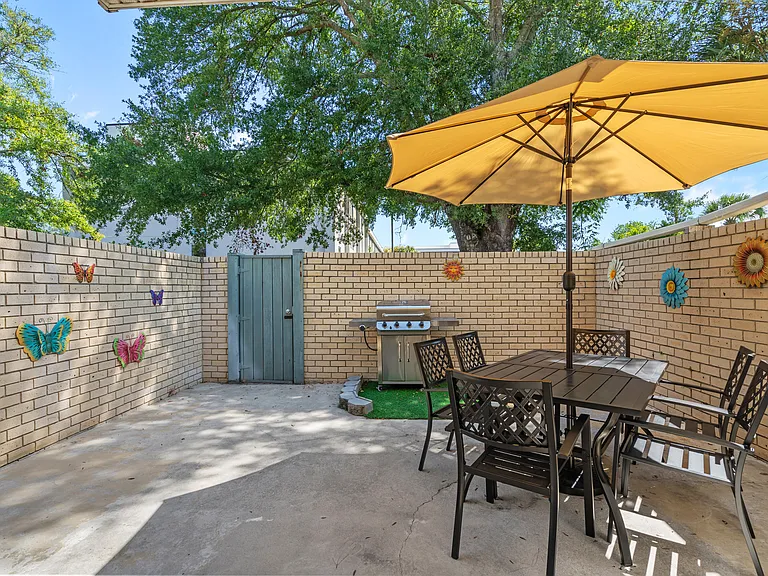 4701 N Kings Hwy #10 — Photo 23
