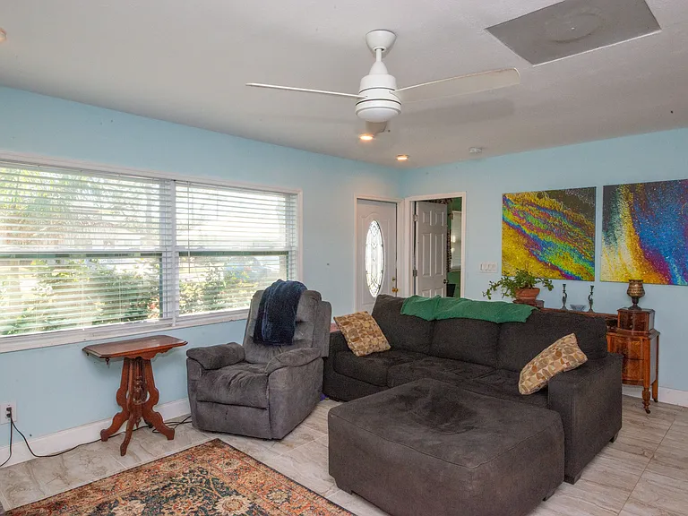 9026 Somerset Ln — Photo 6