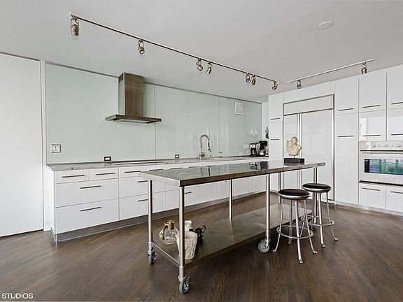 5th image of 505 N Lake Shore Dr APT 5308-09