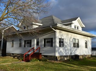 305 Church St, Benson, IL 61516