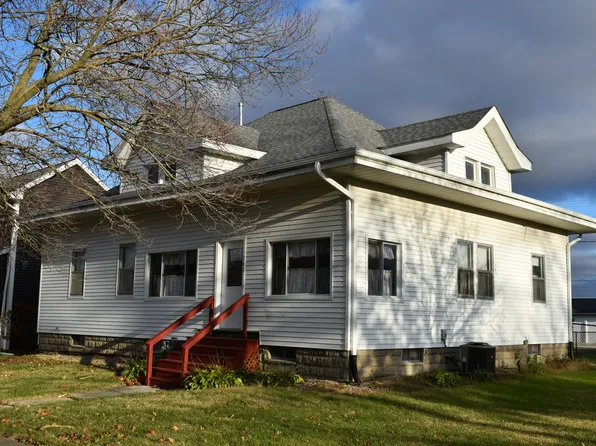 305 Church St, Benson, IL 61516