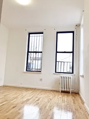 Rented by Ridgewood Realty Group | media 24