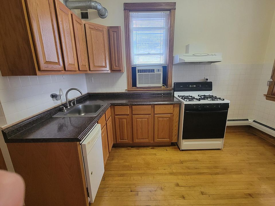1st image of 3840 N Damen Ave #3