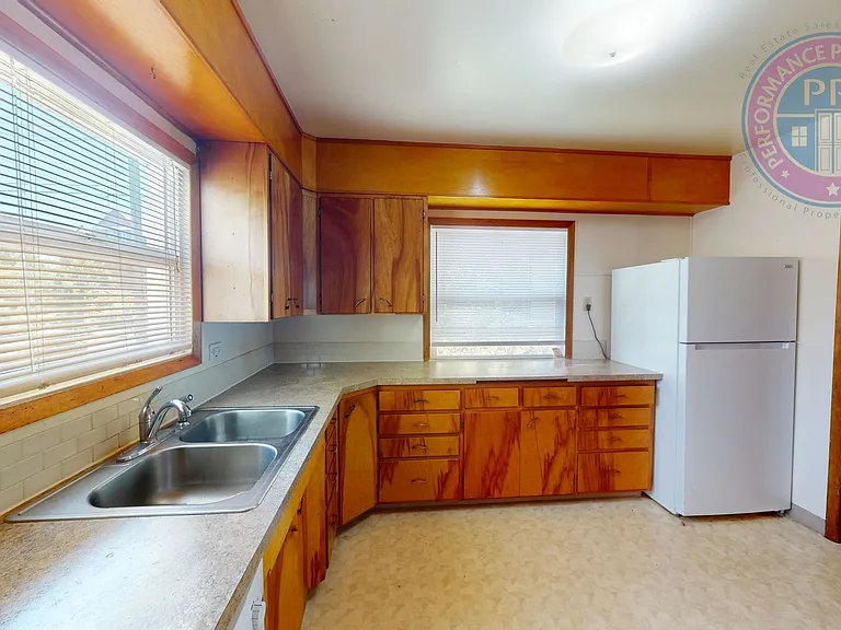 5329 N Willamette Blvd — Photo 7