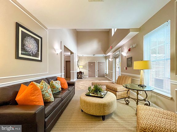 3rd image of 100 Watkins Pond Blvd #2-203