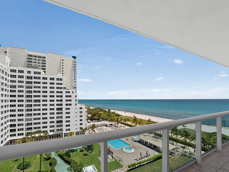 5001 Collins Ave #9H — Photo 18
