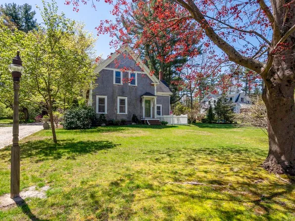 164 Elm St, Duxbury, MA 02332