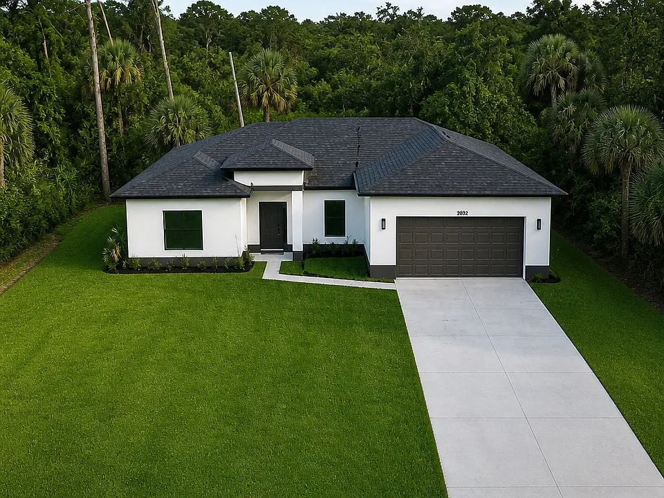 2032 Roscoe Ln