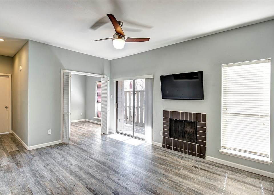 1st image of 2025 Augusta Dr APT 607