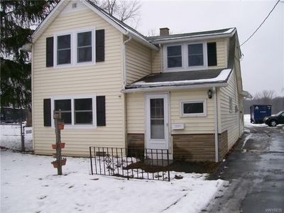 1891 Saunders Settlement Rd, Niagara Falls, NY, 14304