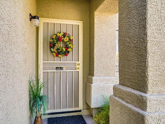 4th image of 9567 N Winter Wren Ave