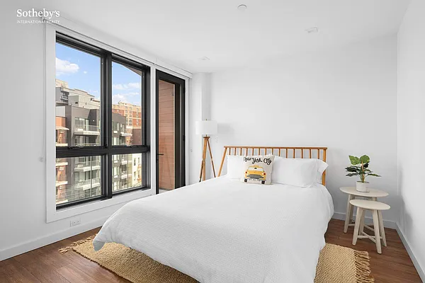 Rented by Sotheby's International Realty | media 10