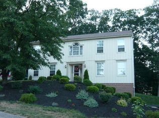 438 Monmouth Dr, Cranberry Township, PA 16066