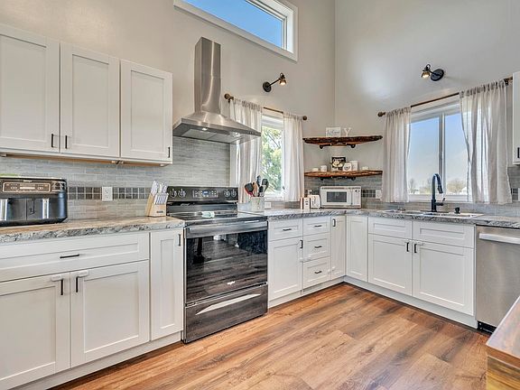 2nd image of 3502 7th St