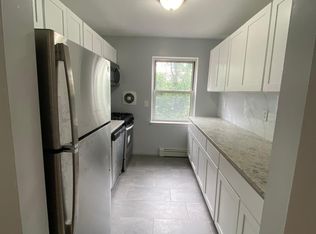 1075 Pompton Ave #2D, Cedar Grove, NJ 07009