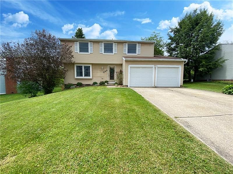 1st image of 998 Fieldstone Dr